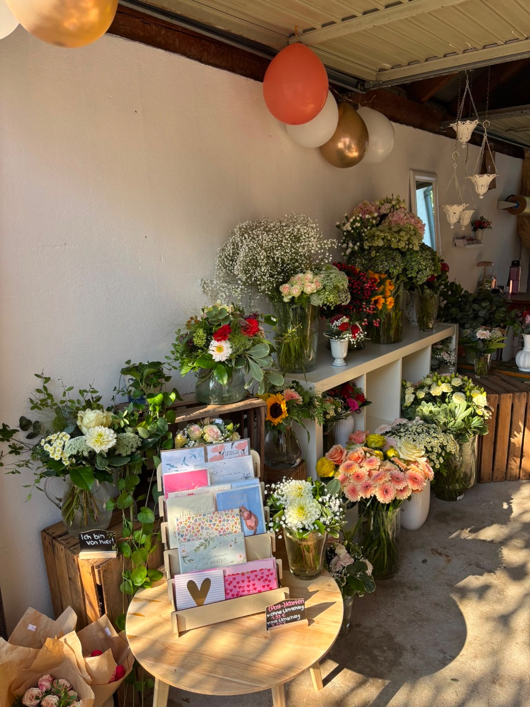 Blick in den Blumenladen in Darmstadt-Wixhausen